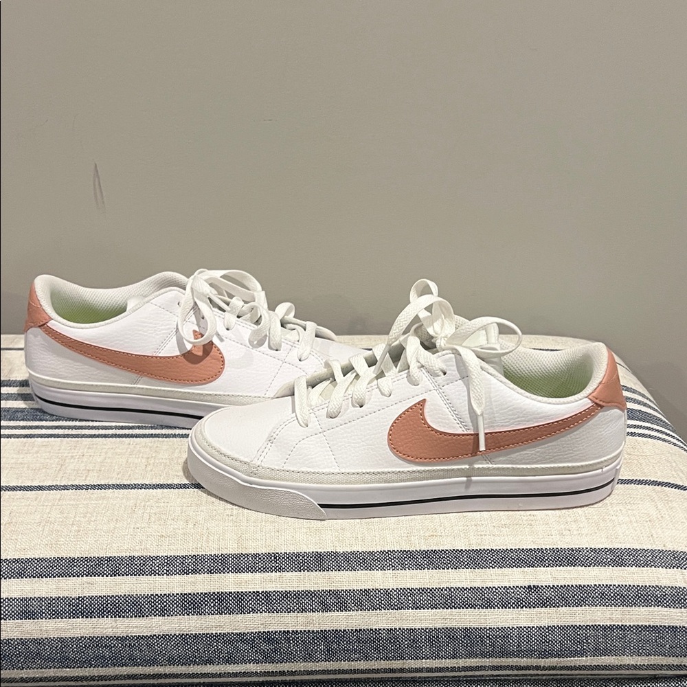Nike Women's White and Peach Sneakers - Picture 2 of 6